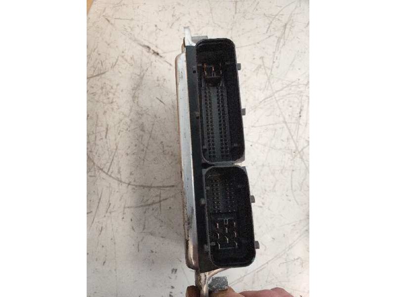 Recambio de centralita motor uce para volkswagen passat berlina (3b3) comfortline referencia OEM IAM 0281010940 038906019GS EDC1