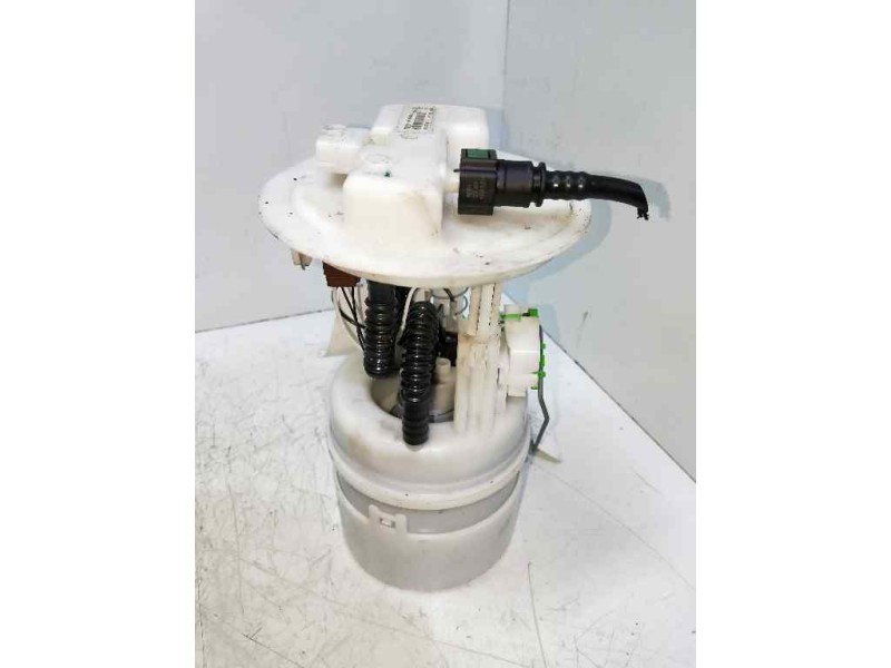 Recambio de bomba combustible para renault clio iii exception 2 referencia OEM IAM 8200727740 0974685990202 MARWAL AFORADOR
