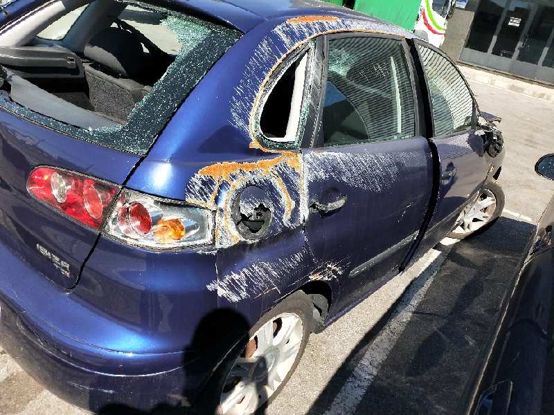 seat ibiza (6l1) del año 2004