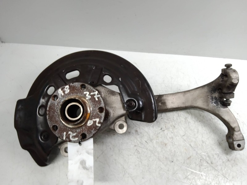 Recambio de mangueta delantera izquierda para audi a8 (4e2) 3.7 quattro referencia OEM IAM   