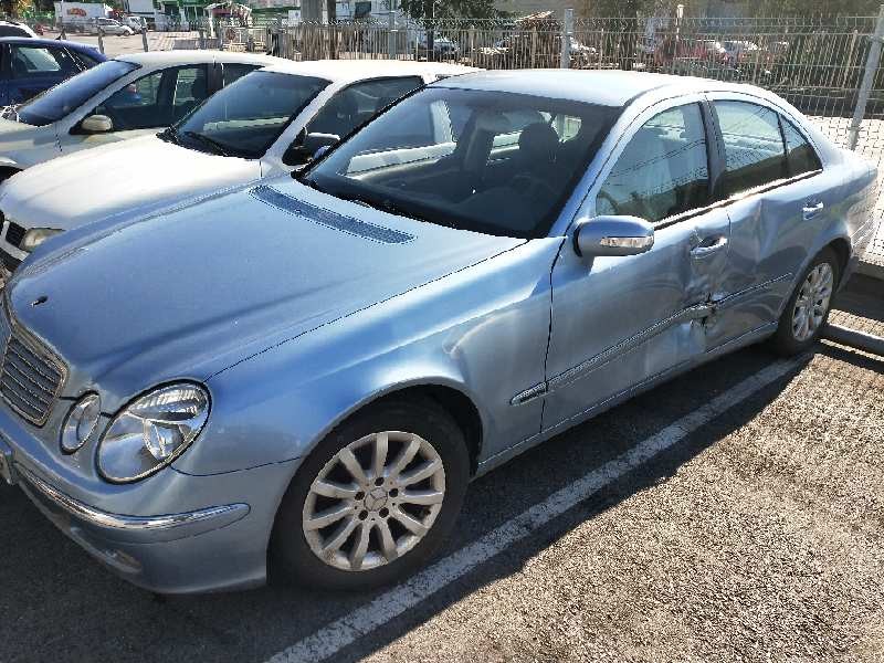 mercedes clase e (w211) berlina del año 2002