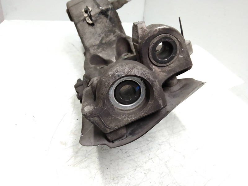 Recambio de mangueta delantera derecha para audi a8 (d2) 2.5 tdi referencia OEM IAM   