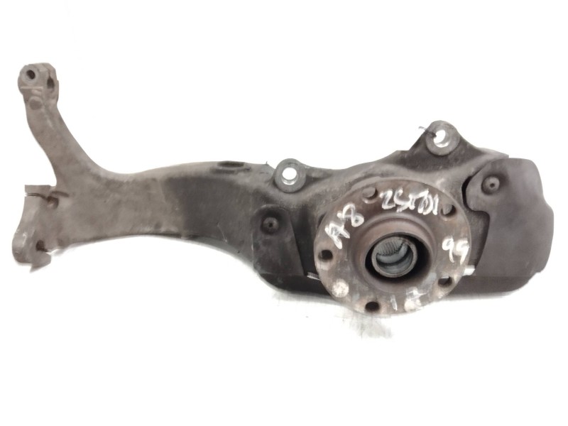 Recambio de mangueta delantera izquierda para audi a8 (d2) 2.5 tdi referencia OEM IAM   