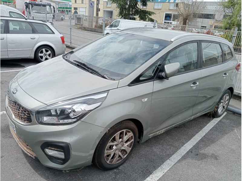 kia carens ( ) del año 2017