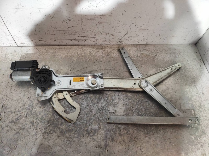 Recambio de elevalunas delantero derecho para peugeot 406 coupe (s1/s2) 2.2 hdi referencia OEM IAM 0130821693 ZU03140200 