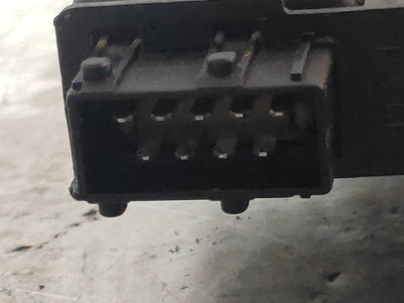 Recambio de elevalunas delantero derecho para peugeot 406 coupe (s1/s2) 2.2 hdi referencia OEM IAM 0130821693 ZU03140200 