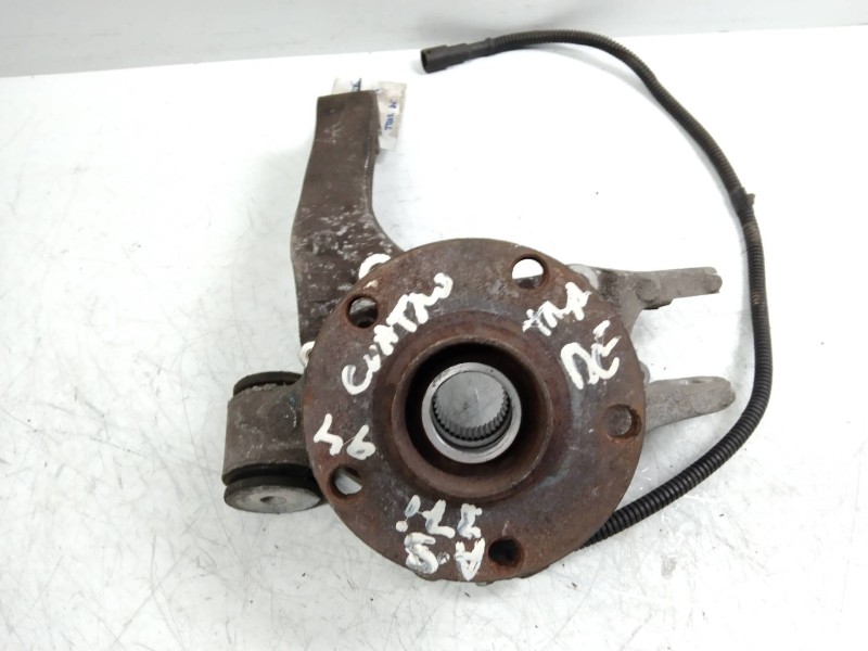 Recambio de mangueta trasera derecha para audi a8 (d2) 3.7 quattro referencia OEM IAM    Recambio de mangueta trasera derecha para audi a8 (d2) 3.7 quattro referencia OEM IAM