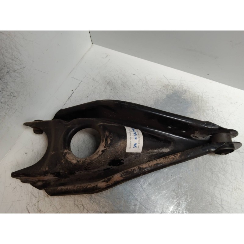 Recambio de brazo suspension inferior trasero derecho para ford escort berlina referencia OEM IAM    Recambio de brazo suspension inferior trasero derecho para ford escort berlina referencia OEM IAM