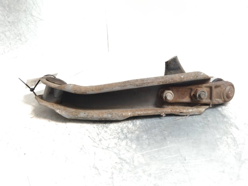 Recambio de brazo suspension inferior delantero izquierdo para ford fiesta berl./express básico referencia OEM IAM   