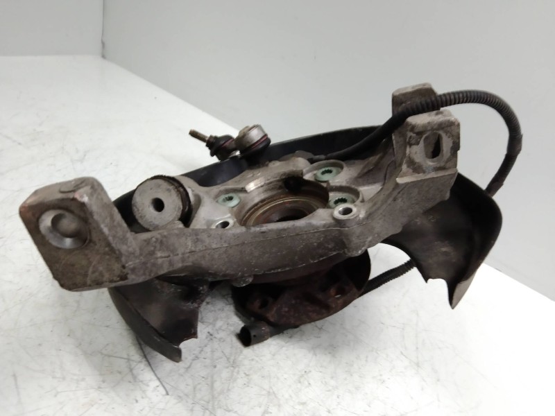 Recambio de mangueta trasera derecha para audi a8 (d2) 3.7 referencia OEM IAM   