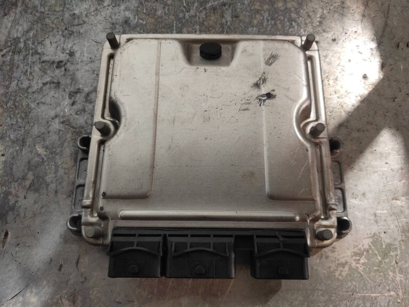 Recambio de centralita motor uce para peugeot 406 coupe (s1/s2) 2.2 hdi referencia OEM IAM 0281011446 9652184380 9640938180