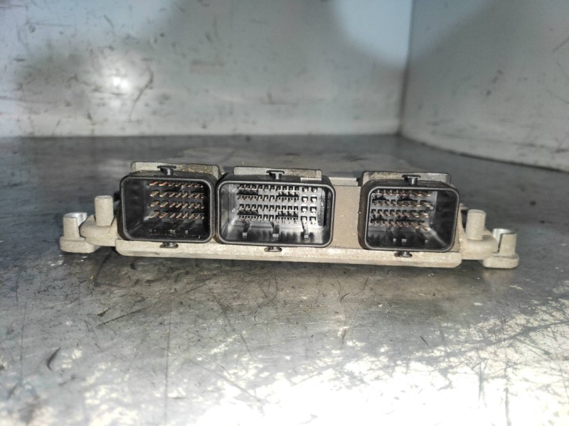 Recambio de centralita motor uce para peugeot 406 coupe (s1/s2) 2.2 hdi referencia OEM IAM 0281011446 9652184380 9640938180