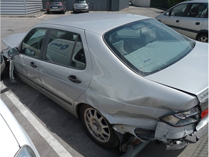 saab 9-5 sedán del año 1998