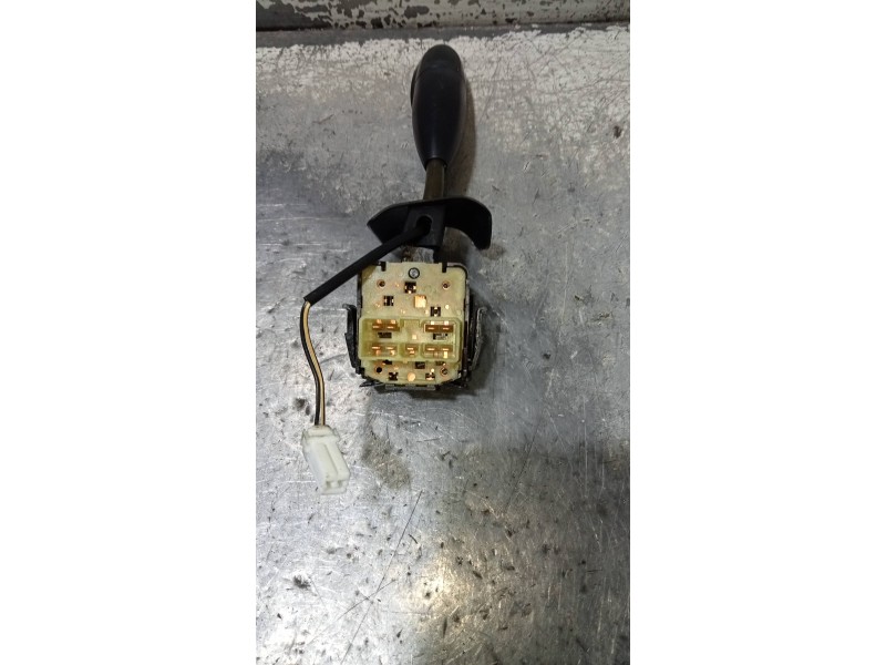 Recambio de mando limpia para chevrolet evanda cdx referencia OEM IAM 961344077  