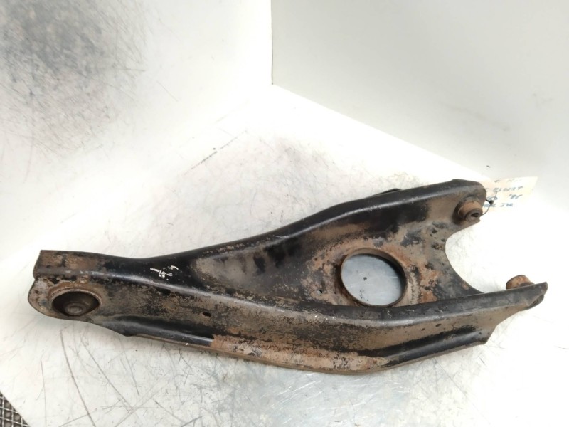 Recambio de brazo suspension inferior trasero izquierdo para ford orion referencia OEM IAM   