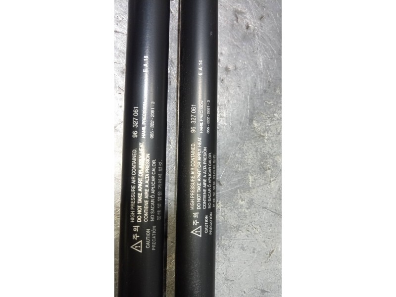 Recambio de amortiguadores capo para chevrolet evanda cdx referencia OEM IAM 96327061  