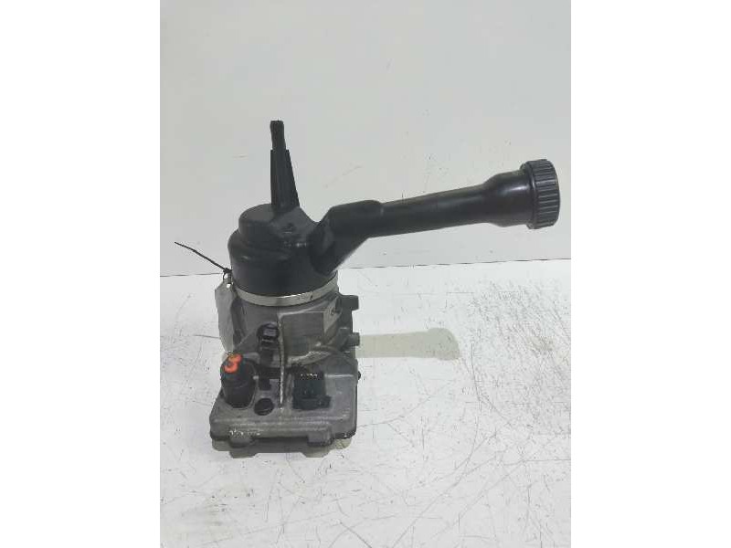 Recambio de bomba direccion para peugeot 308 confort referencia OEM IAM A0015817  