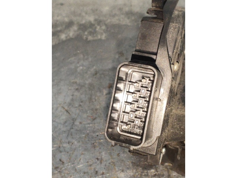 Recambio de motor cierre centralizado delantero izquierdo para ford focus lim. (cb4) business referencia OEM IAM 3M5AR21813 5P 