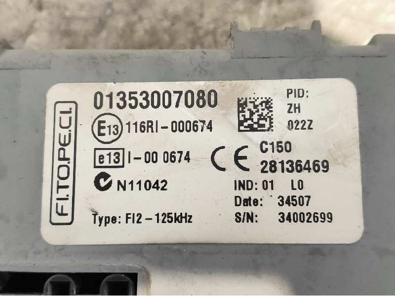 Recambio de caja reles / fusibles para citroen nemo basis referencia OEM IAM 01353007080 28136469 