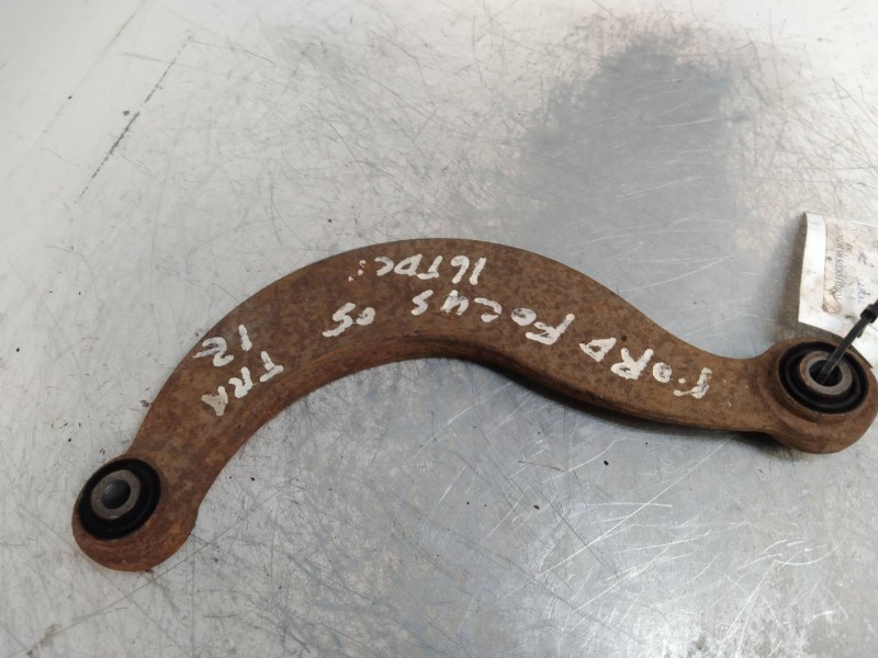 Recambio de brazo suspension inferior trasero izquierdo para ford focus berlina (cap) 1.6 tdci cat referencia OEM IAM   