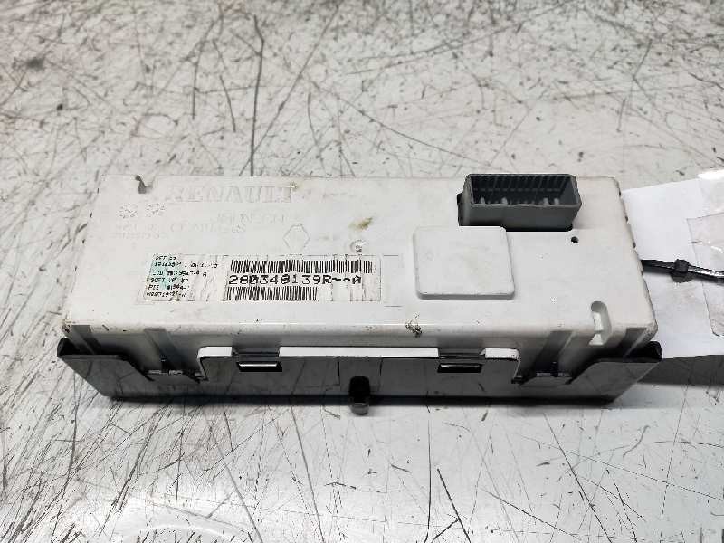 Recambio de pantalla multifuncion para renault clio iii expression referencia OEM IAM 280348139R 281199474A NS0719723N