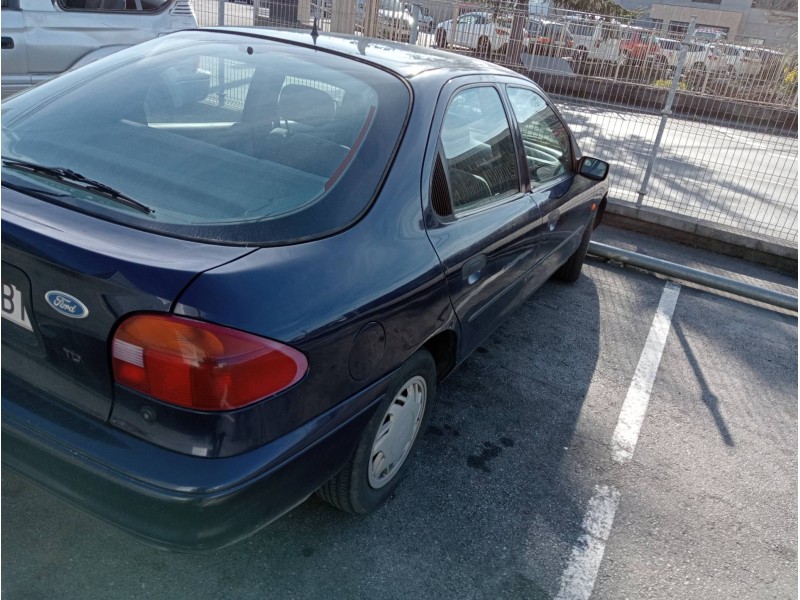 ford mondeo berlina/familiar (fd) del año 1996