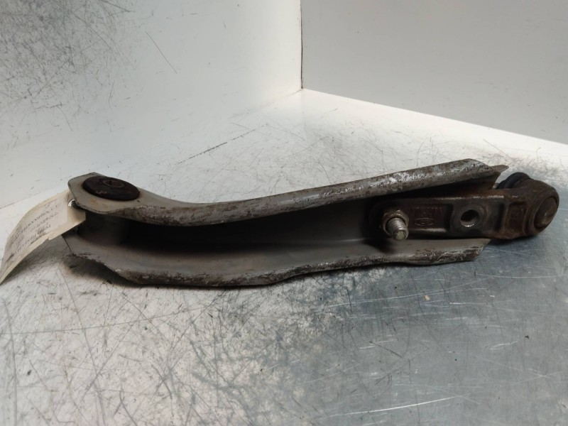 Recambio de brazo suspension inferior delantero izquierdo para ford fiesta berl./express holiday referencia OEM IAM   