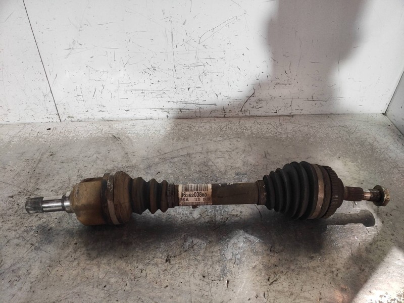 Recambio de transmision delantera izquierda para peugeot 406 coupe (s1/s2) 2.2 hdi referencia OEM IAM 9636203880  