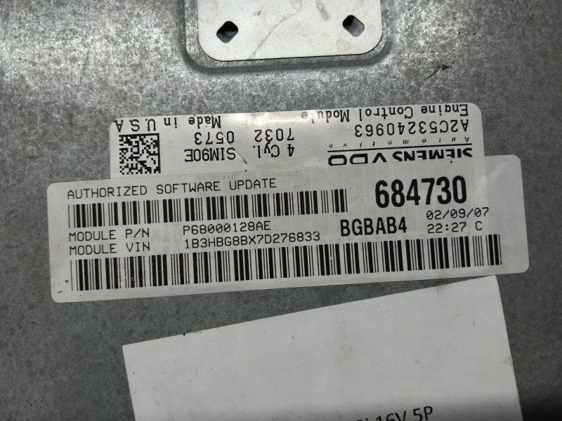 Recambio de centralita motor uce para dodge caliber se referencia OEM IAM A2C53240963 P68000128AE SIM90E