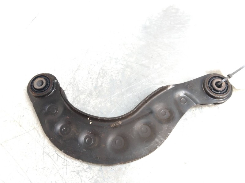 Recambio de brazo suspension superior trasero derecho para ford focus berlina (cap) 2.0 tdci cat referencia OEM IAM   