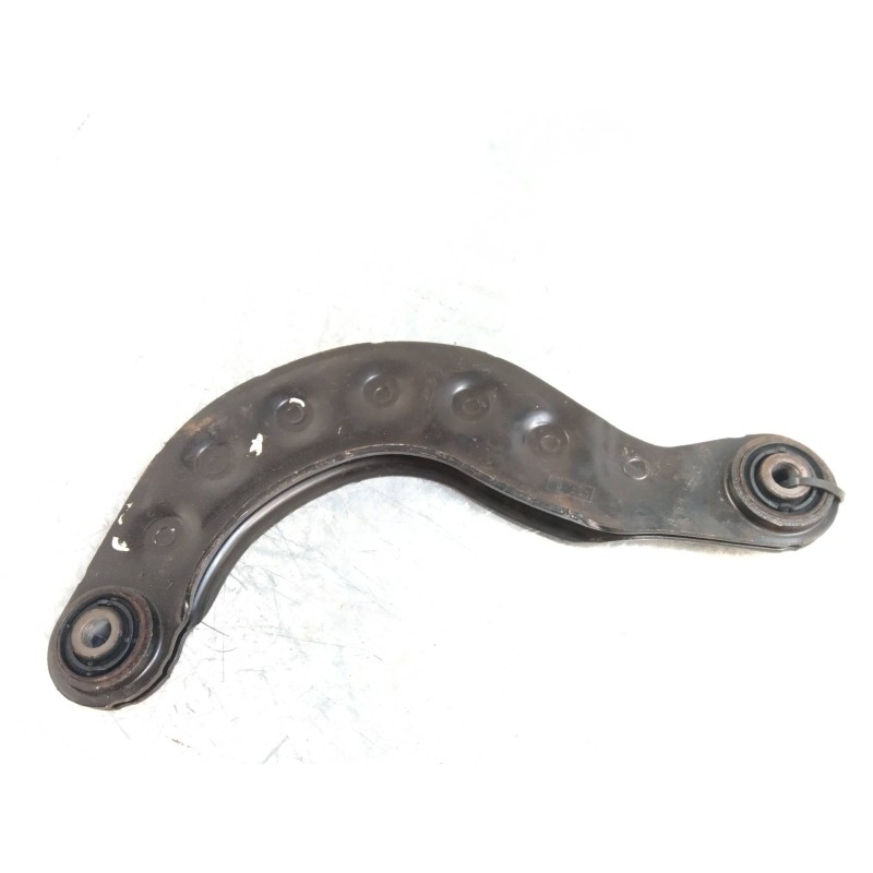 Recambio de brazo suspension superior trasero derecho para ford focus berlina (cap) 2.0 tdci cat referencia OEM IAM   