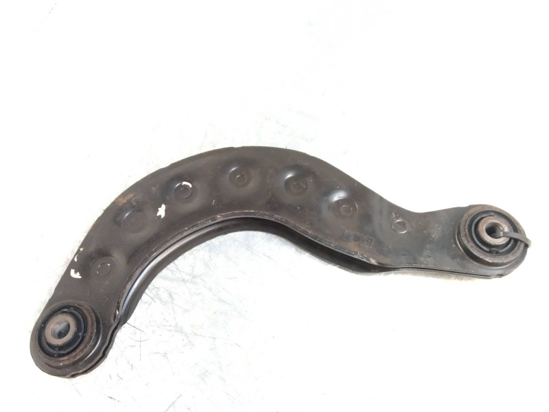 Recambio de brazo suspension superior trasero derecho para ford focus berlina (cap) 2.0 tdci cat referencia OEM IAM   