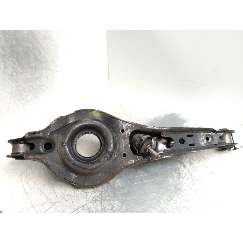 Recambio de brazo suspension inferior trasero izquierdo para ford focus berlina (cap) 2.0 tdci cat referencia OEM IAM   