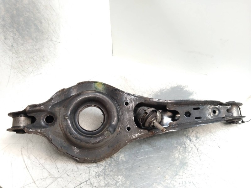 Recambio de brazo suspension inferior trasero izquierdo para ford focus berlina (cap) 2.0 tdci cat referencia OEM IAM   