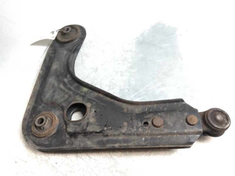 Recambio de brazo suspension inferior delantero izquierdo para ford fiesta berl./courier 1.1 cat referencia OEM IAM   