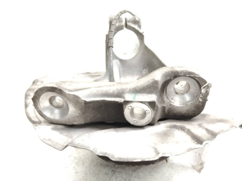 Recambio de mangueta delantera derecha para bmw serie 1 berlina (e81/e87) 118d referencia OEM IAM   