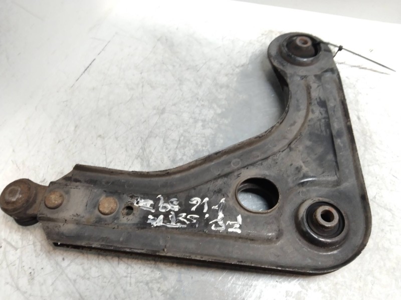 Recambio de brazo suspension inferior delantero izquierdo para ford fiesta berl./courier referencia OEM IAM    Recambio de brazo suspension inferior delantero izquierdo para ford fiesta berl./courier referencia OEM IAM