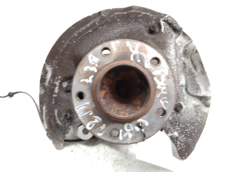 Recambio de mangueta delantera derecha para bmw serie 1 berlina (e81/e87) 118d referencia OEM IAM   