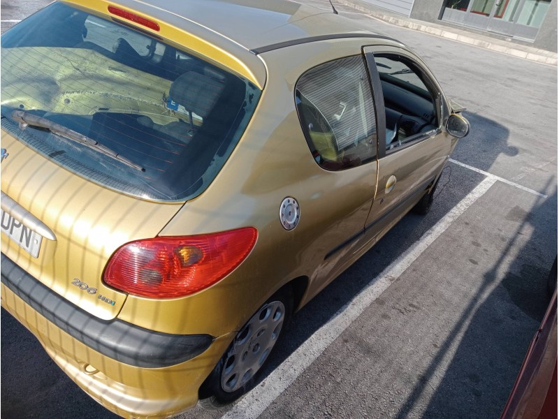 peugeot 206 berlina del año 2005