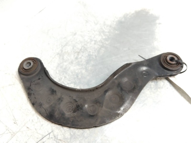 Recambio de brazo suspension superior trasero izquierdo para ford focus lim. (cb4) 1.8 tdci turbodiesel cat referencia OEM IAM  