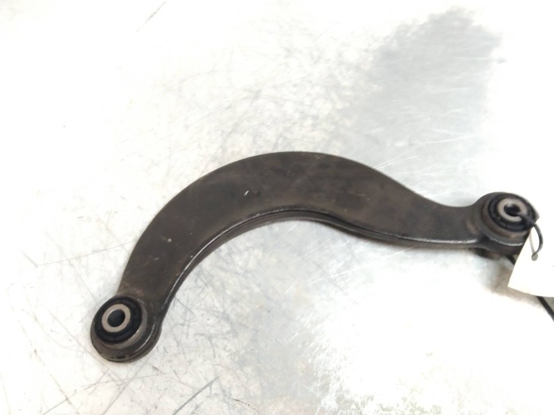 Recambio de brazo suspension superior trasero izquierdo para ford grand c-max 1.6 tdci cat referencia OEM IAM   