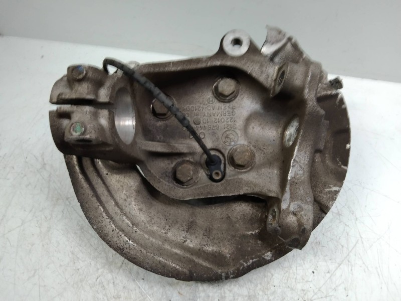 Recambio de mangueta delantera derecha para bmw serie 3 berlina (e90) 320d referencia OEM IAM   