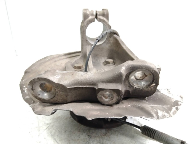 Recambio de mangueta delantera derecha para bmw serie 3 berlina (e90) 320d referencia OEM IAM   