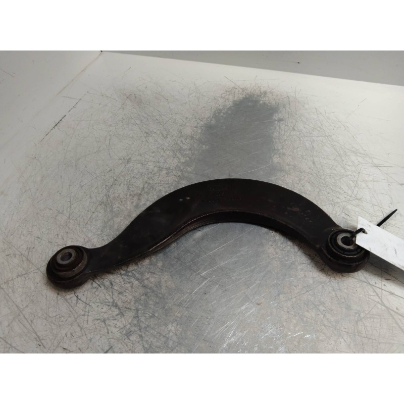 Recambio de brazo suspension superior trasero derecho para ford focus lim. 1.6 tdci cat referencia OEM IAM   