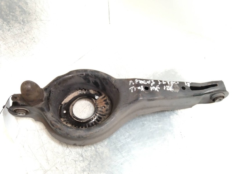 Recambio de brazo suspension inferior trasero izquierdo para ford focus lim. 1.6 tdci cat referencia OEM IAM   