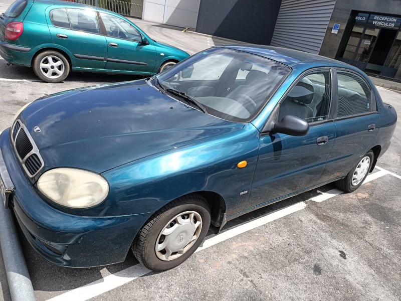 daewoo lanos del año 1999