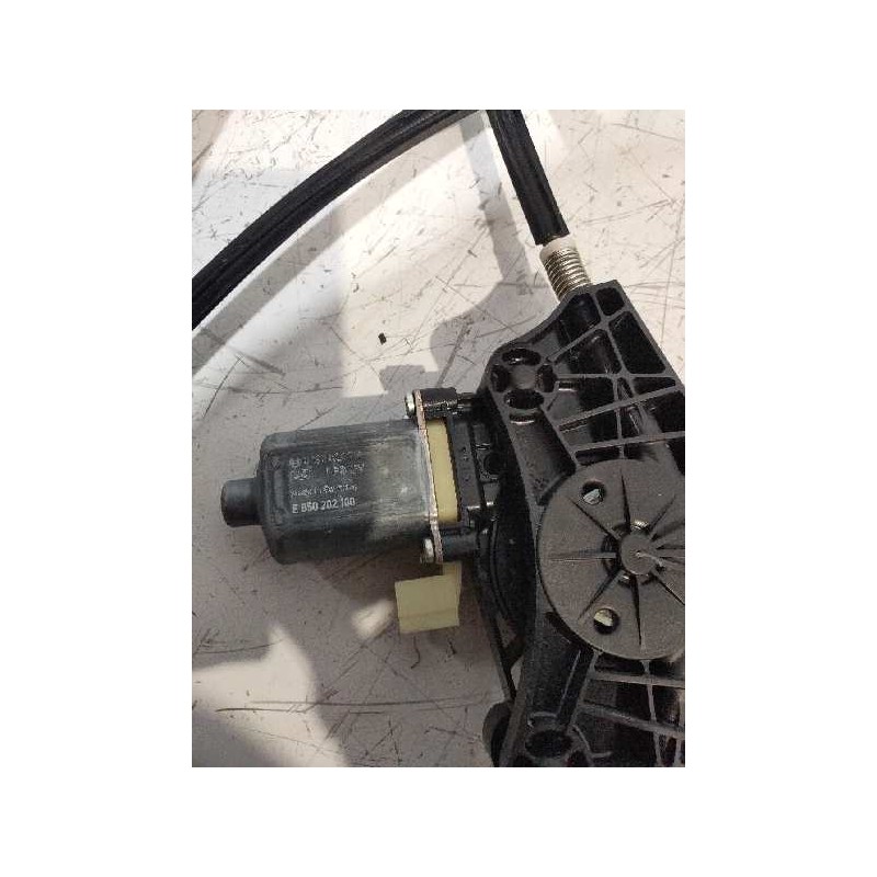 Recambio de elevalunas delantero derecho para volkswagen golf vii lim. (5g1) business bluemotion tech. referencia OEM IAM 013082