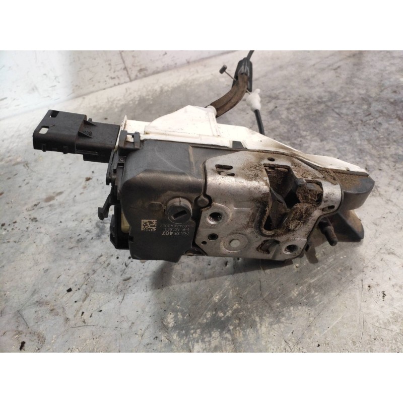Recambio de motor cierre centralizado delantero derecho para citroen berlingo station wagon sx multispace referencia OEM IAM 828