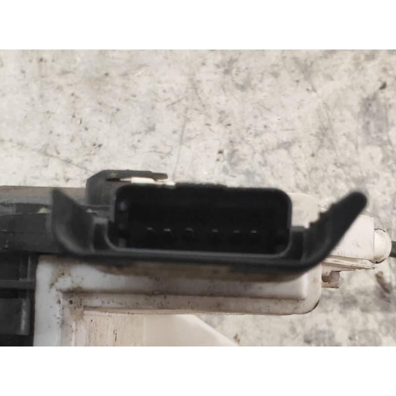 Recambio de motor cierre centralizado delantero izquierdo para citroen berlingo station wagon sx multispace referencia OEM IAM 8