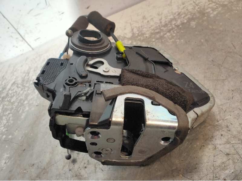 Recambio de motor cierre centralizado trasero derecho para lexus rx 400h referencia OEM IAM Z47J2520  